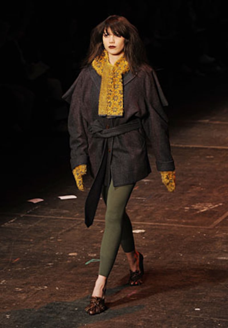 galleries/2009/03/31/almost-famous/celeb-models---daisy-lowe_tedmn9