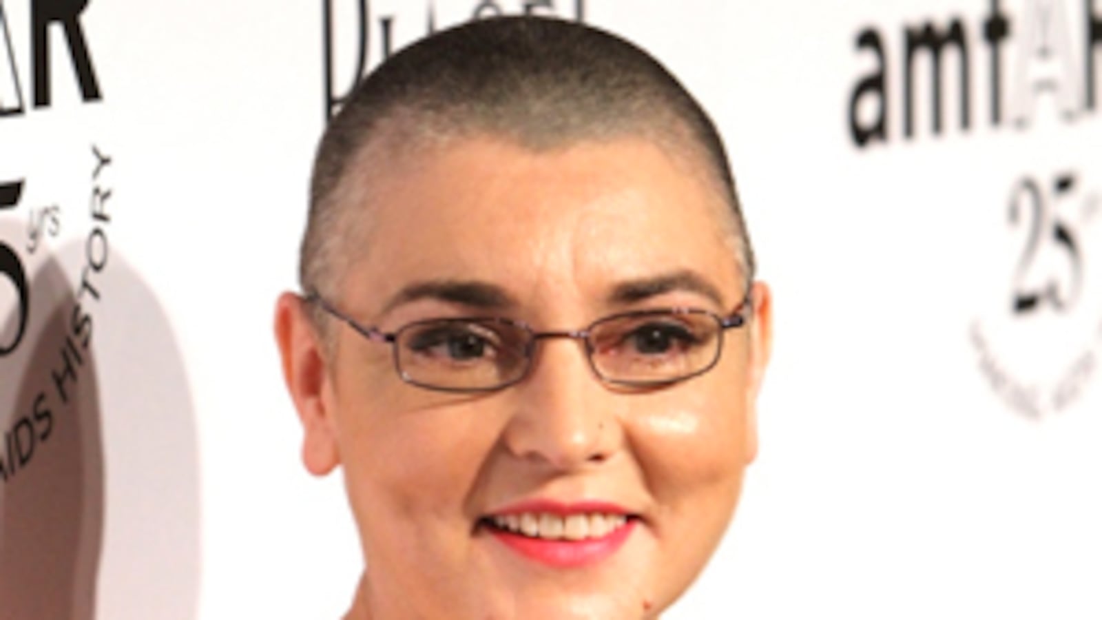 cheats/2012/01/12/sinead-o-connor-admits-suicide-attempt/sinead-o-connor-suicide-attempt-cs_vr3jyy