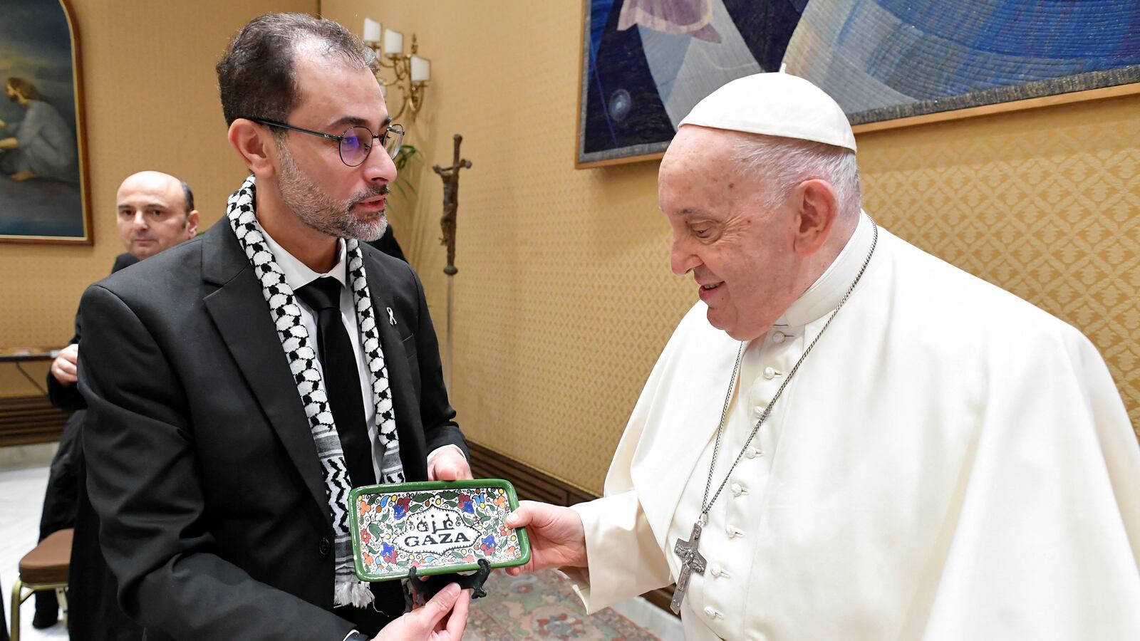 Pope Francis meets with Palestinians whose relatives are stranded in Gaza