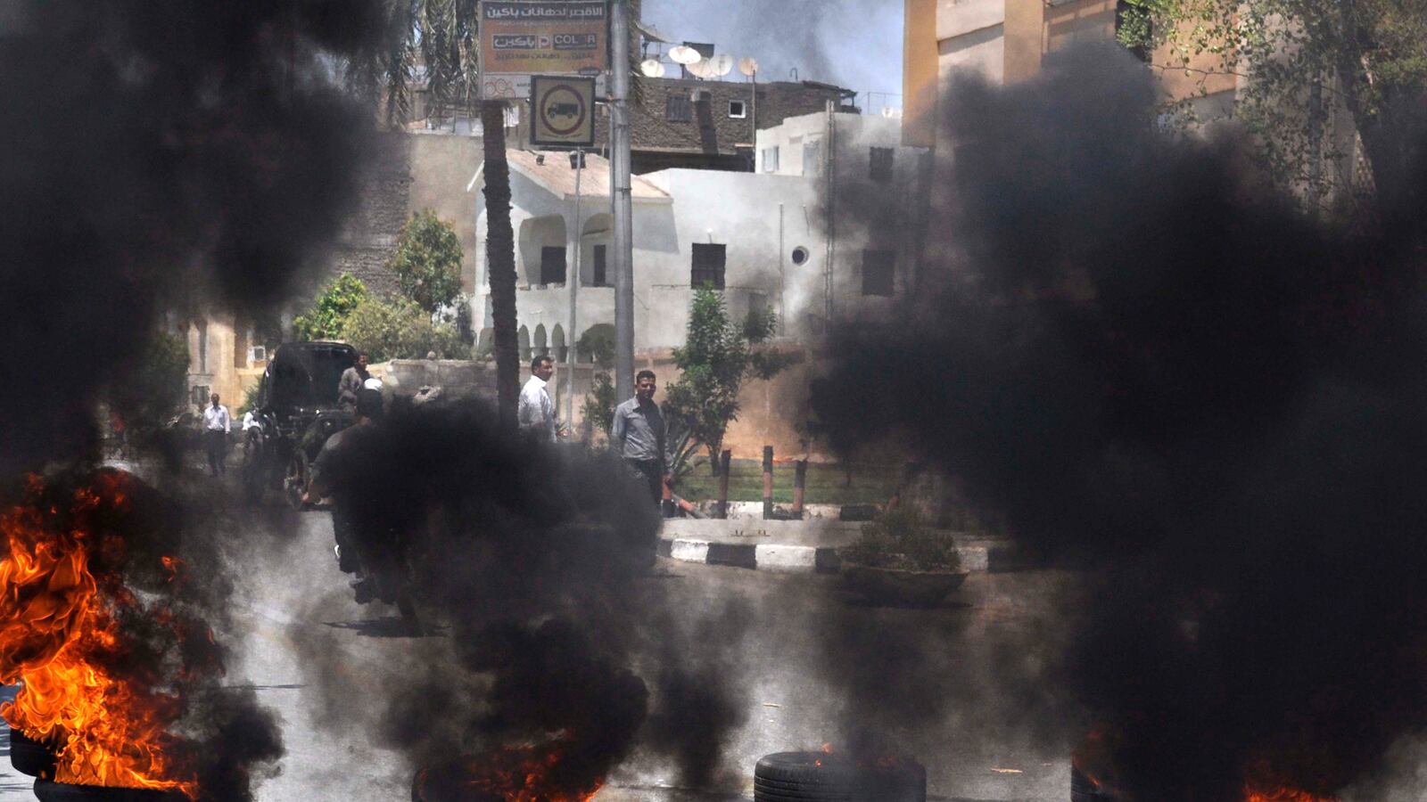 cheats/2013/06/23/egypt-s-governor-of-luxor-resigns/130623-Luxor-cheat_np5fzw