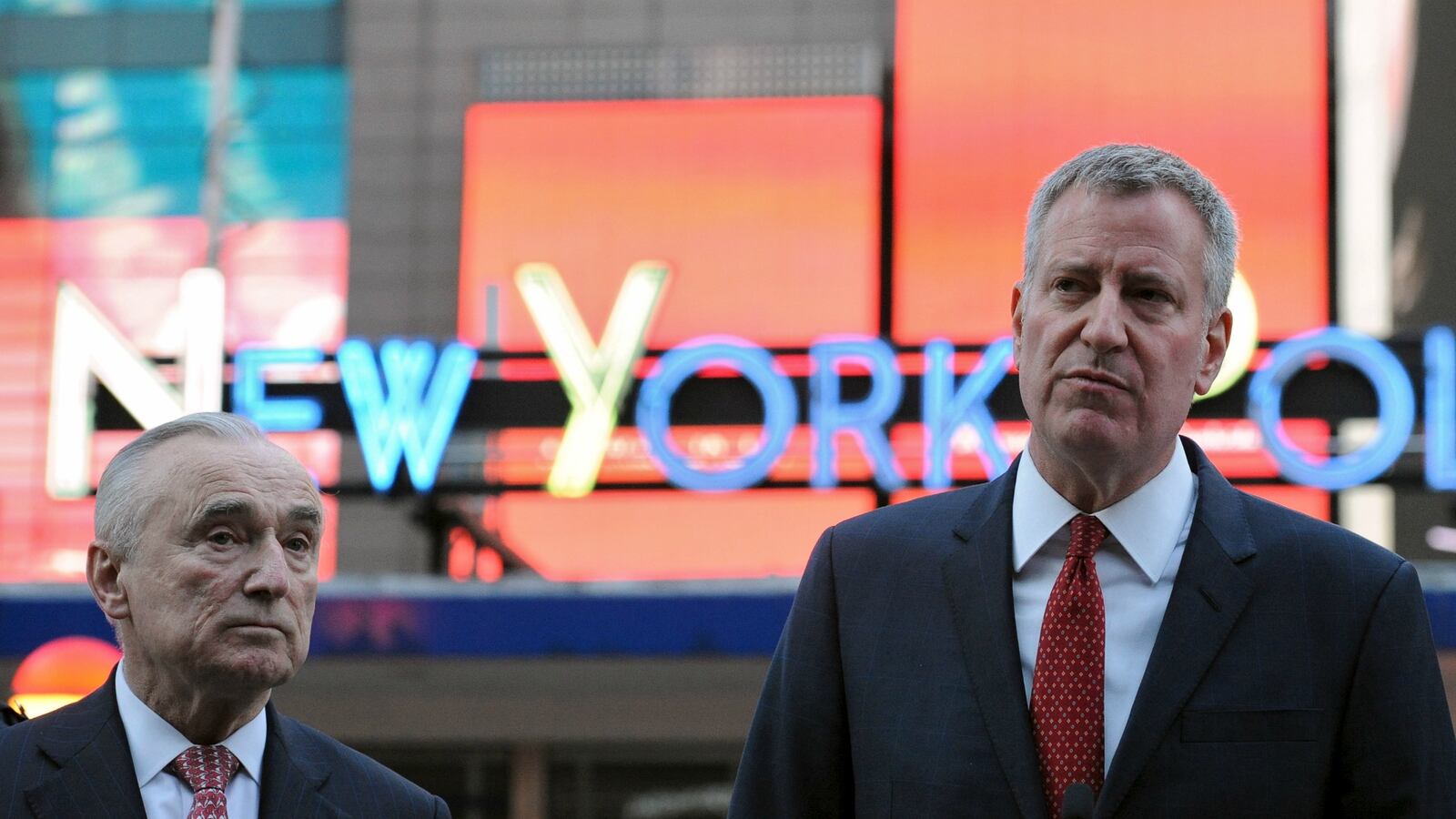 cheats/2016/04/08/new-york-ag-investigating-nyc-mayor/160408-cheat-deblasio_uehimr