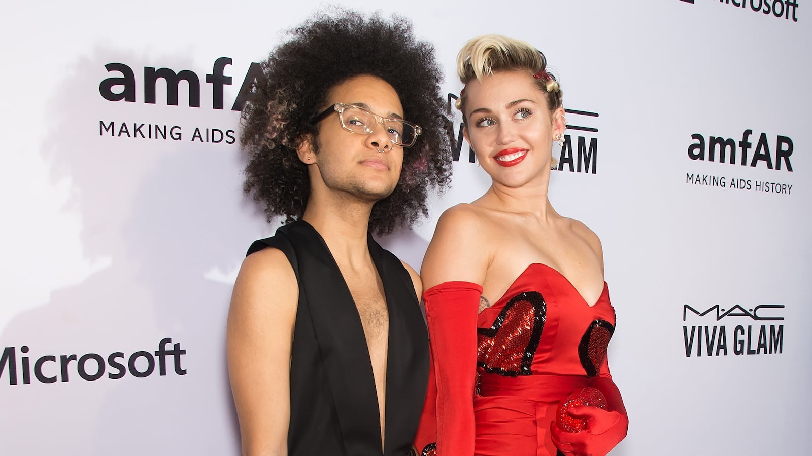 articles/2015/06/18/miley-cyrus-and-jaden-smith-s-gender-fluid-revolution/150617-zimmerman-gender-gluidity-tease_ypg5pc
