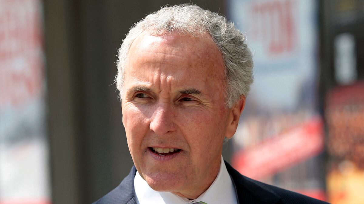 cheats/2011/11/02/frank-mccourt-to-sell-the-dodgers/frank-mccourt-to-sell-dodgers-cheat_uuulye