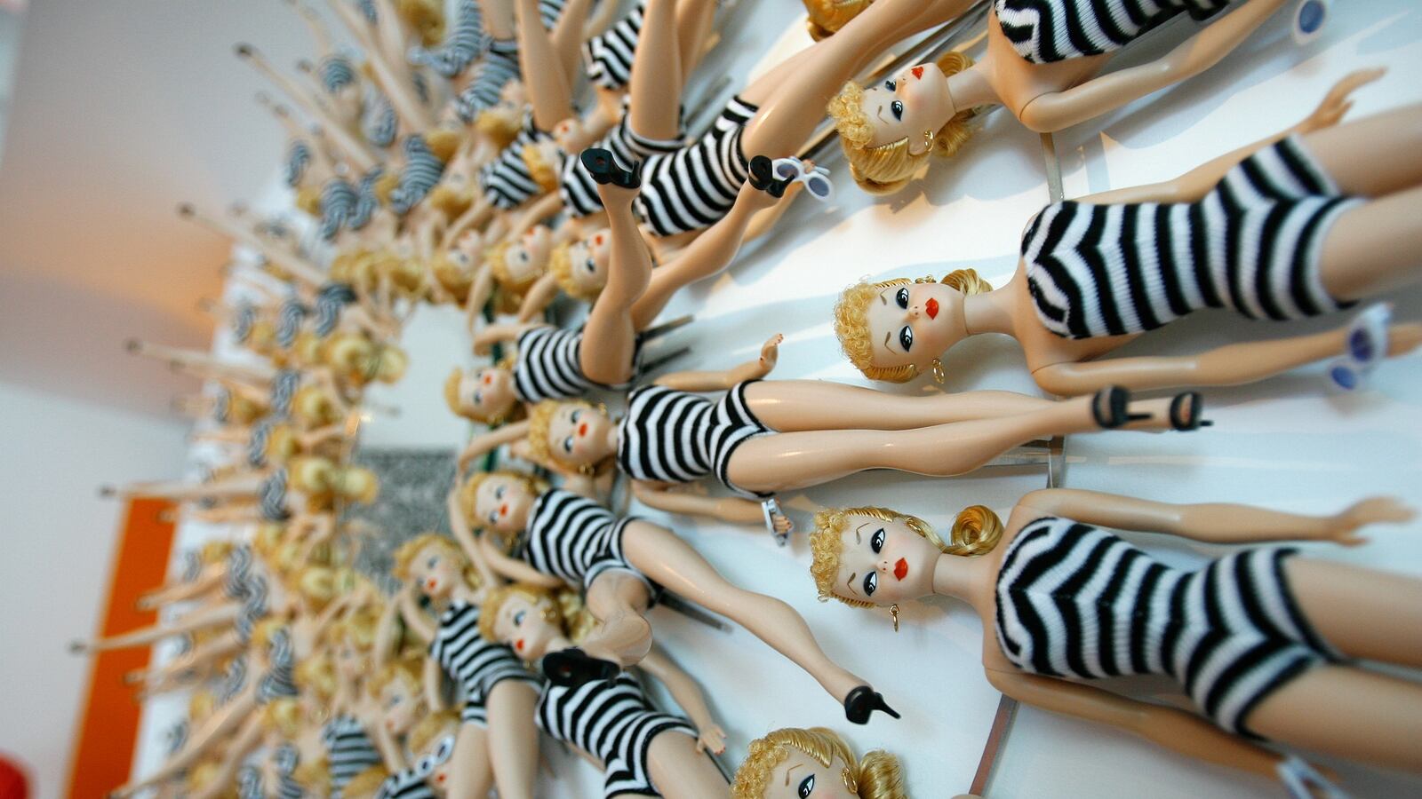 cheats/2015/06/04/barbie-wears-flats-for-first-time-ever/150604-barbie-cheat_bqcrbw