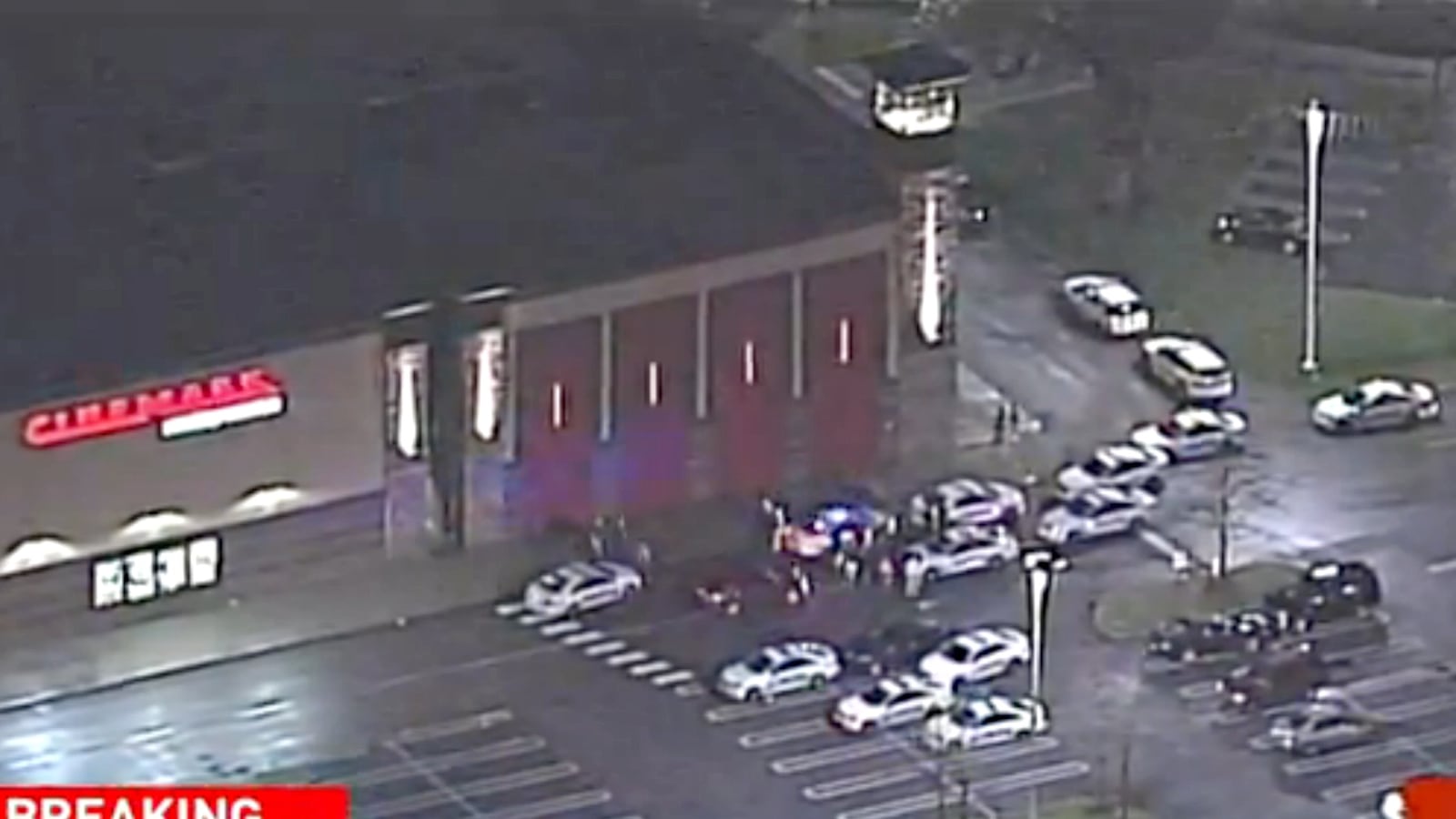 cheats/2015/12/27/riots-shut-down-kentucky-shopping-mall/151227-mall-st-matthews-cheat_ggb86s