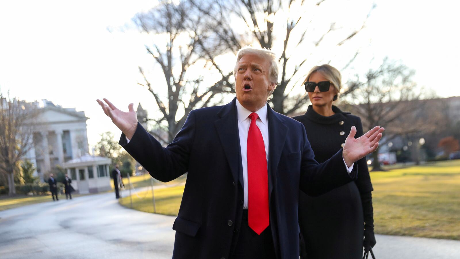 2021-02-27T010709Z_1456709859_RC2P0M93HNLB_RTRMADP_3_USA-TRUMP-MARY-TRUMP-LAWSUIT_ihcial