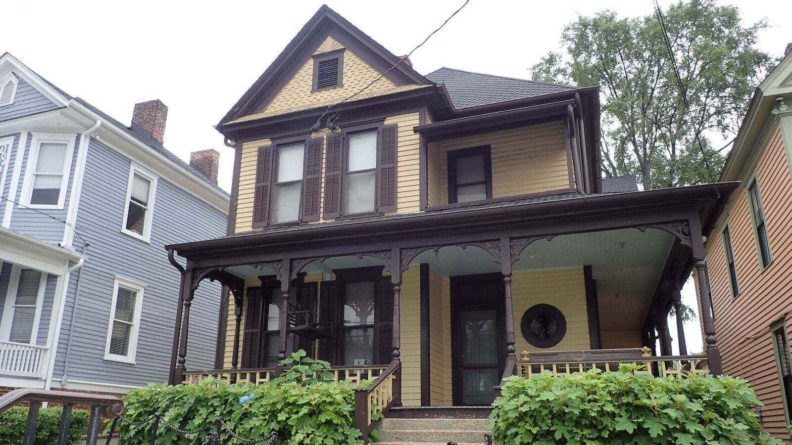 The house where Martin Luther King Jr. was born is located in the Sweet Auburn neighbourhood of Atlanta a few blocks away from the Martin Luther King Jr. National Historical Park.