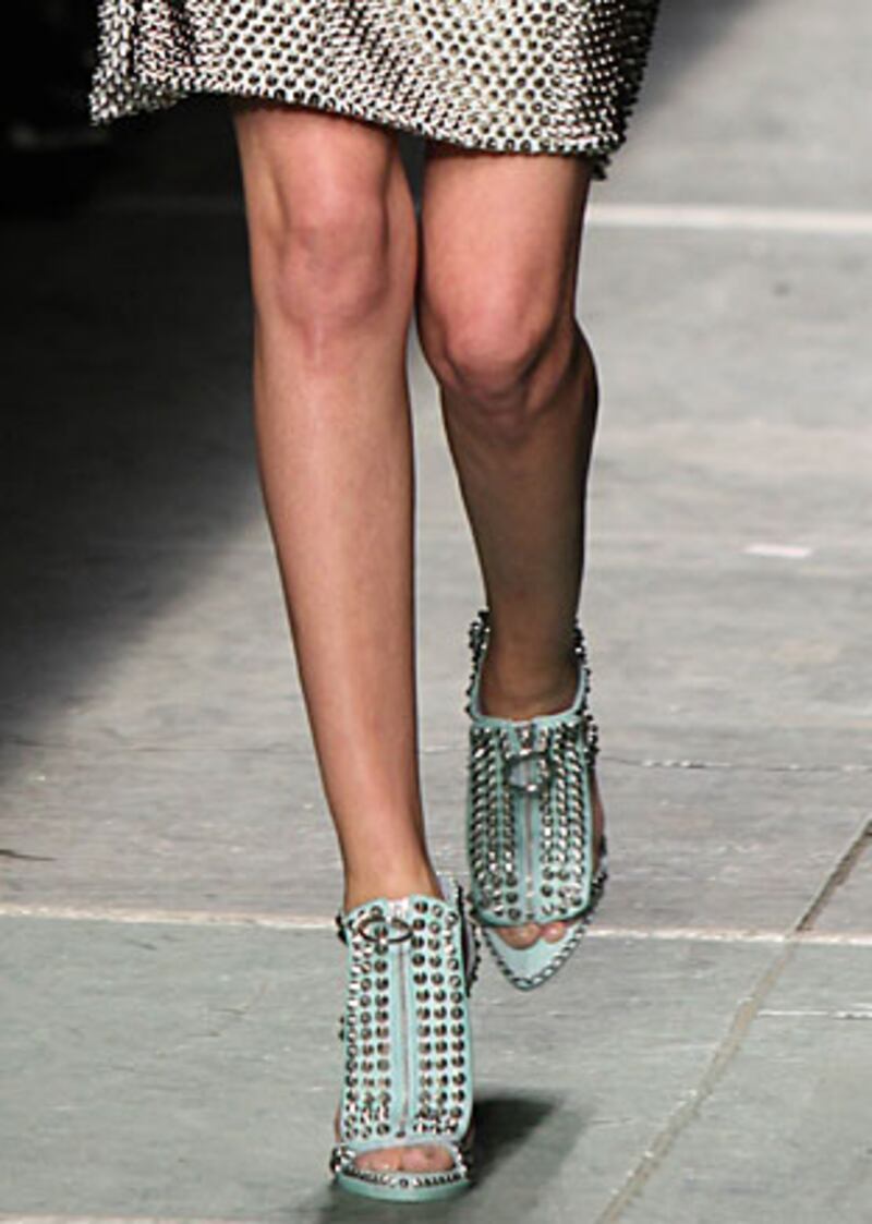 galleries/2009/08/19/shoe-trends/shoe-trends---studs_ipinbn