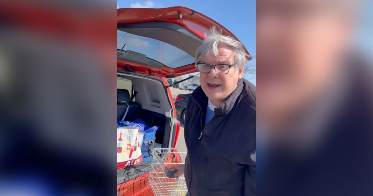 Cops Investigate White Man’s Viral N-Word Rant in Supermarket Lot