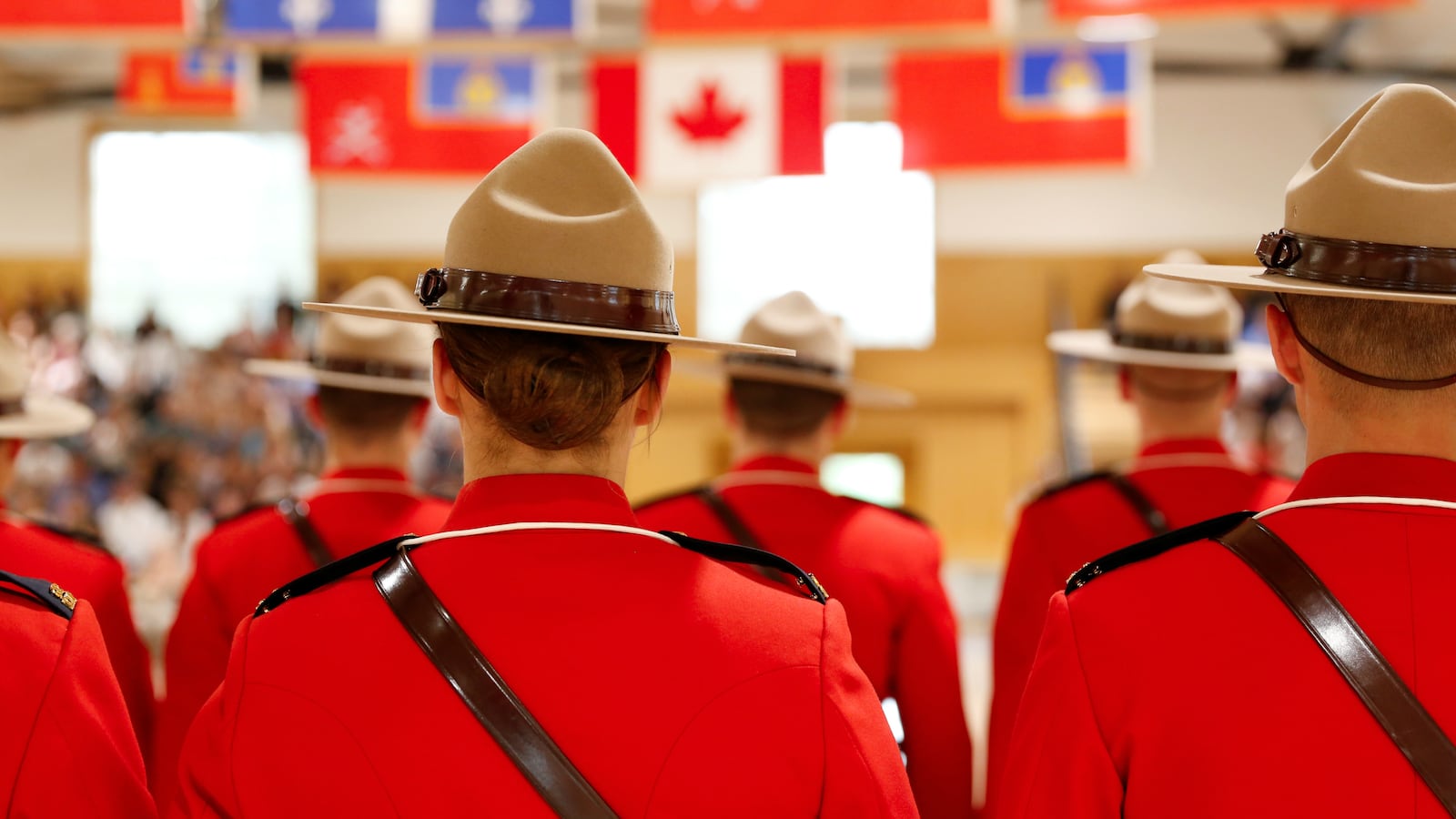 royal-canadian-mounted-police-naked-drivers-arrest_s1csaj