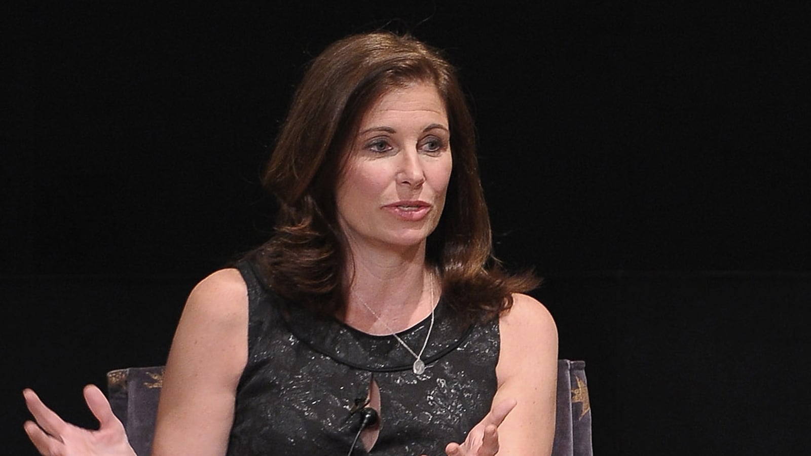 articles/2014/09/26/can-lisa-friel-save-roger-goodell/140925-grove-friel-tease_zzcegi