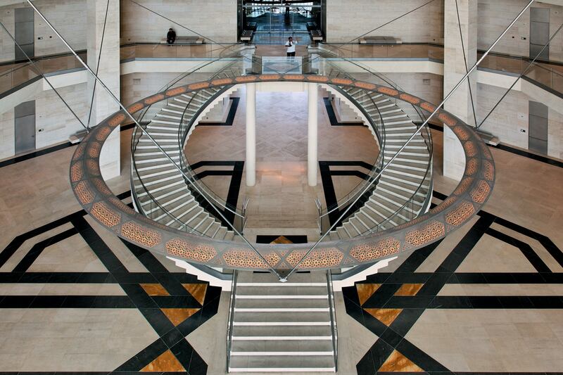 galleries/2013/10/18/13-staircases-worth-the-climb-photos/131017-staircases1_zkyraj