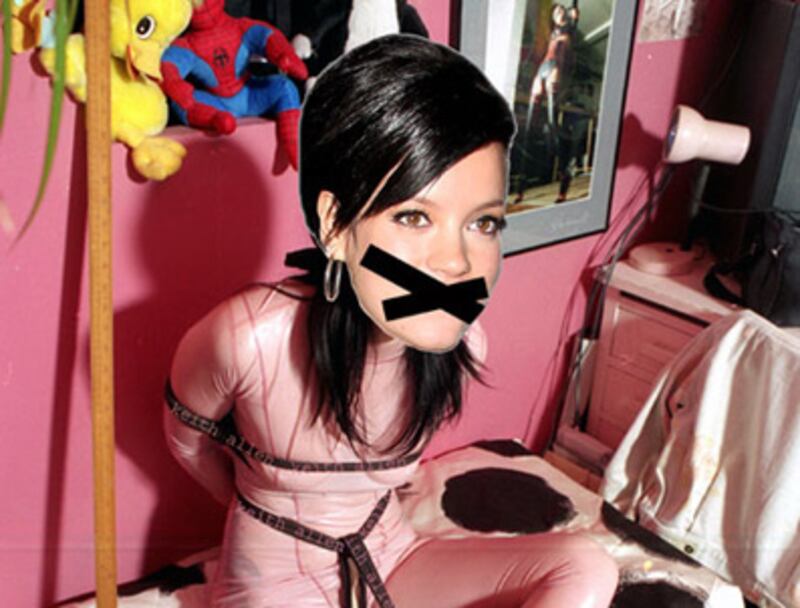 articles/2009/09/10/ben-westwoods-celebrity-fetishes/greene-ben-westwood-gallery-launch_zk0jwo