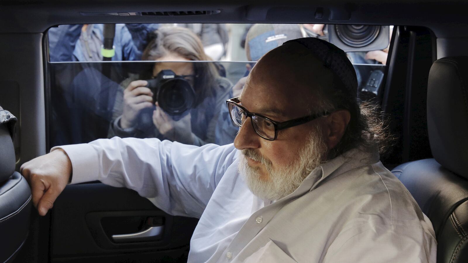 articles/2016/06/21/u-s-spies-israeli-agent-jonathan-pollard-could-spill-more-secrets-even-after-30-years-behind-bars/160620-harris-Jonathan-Pollard-tease_qvfadp