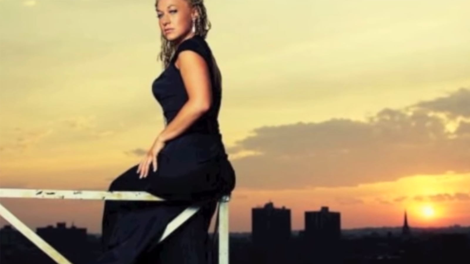 articles/2015/06/17/we-remixed-the-rachel-dolezal-tribute-song/150617-oneal-rachel-song-tease_ico1i3