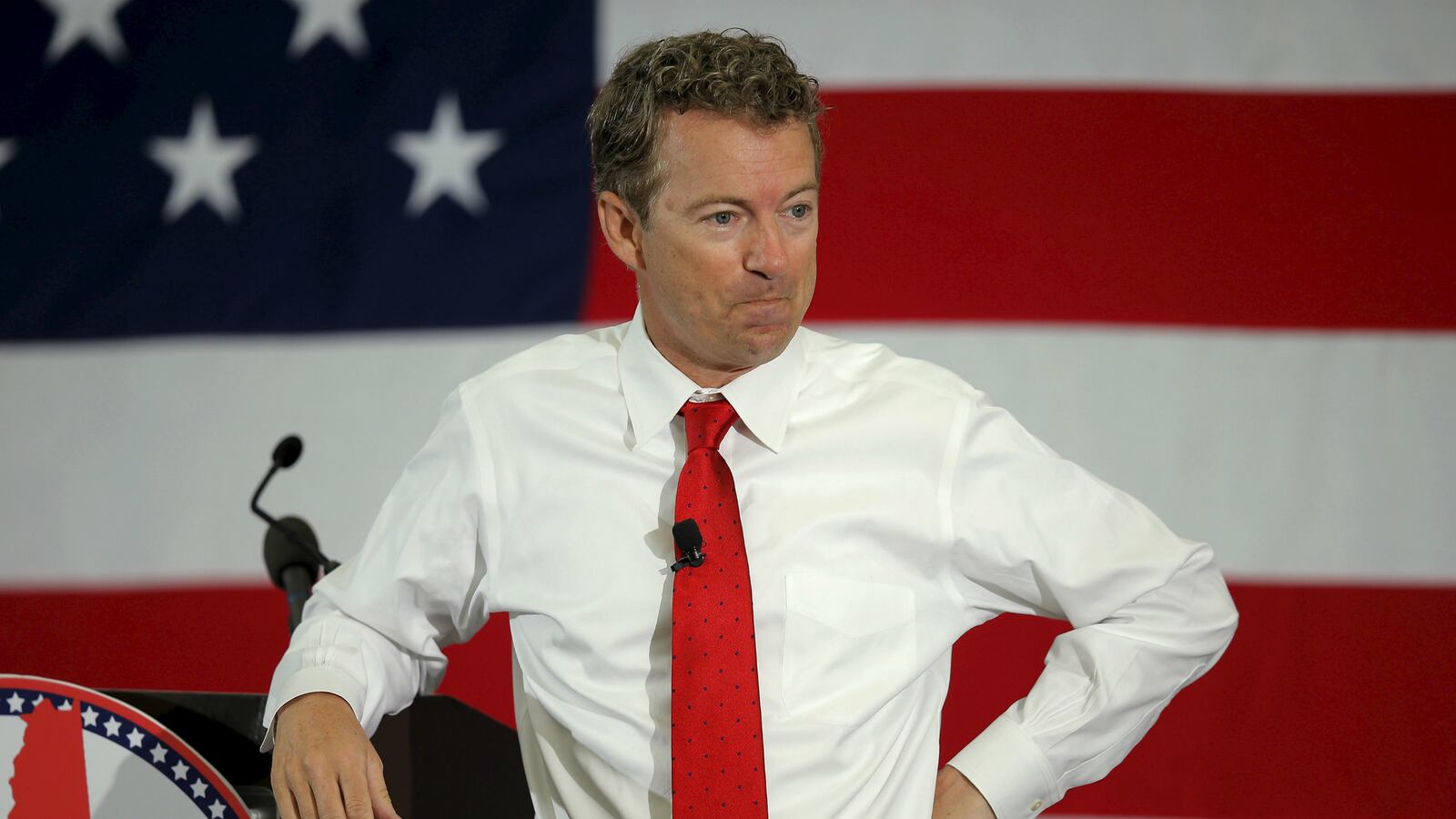 cheats/2015/10/13/rand-paul-mocks-hillary-s-hair/151013-rand-cheat_m99ahx