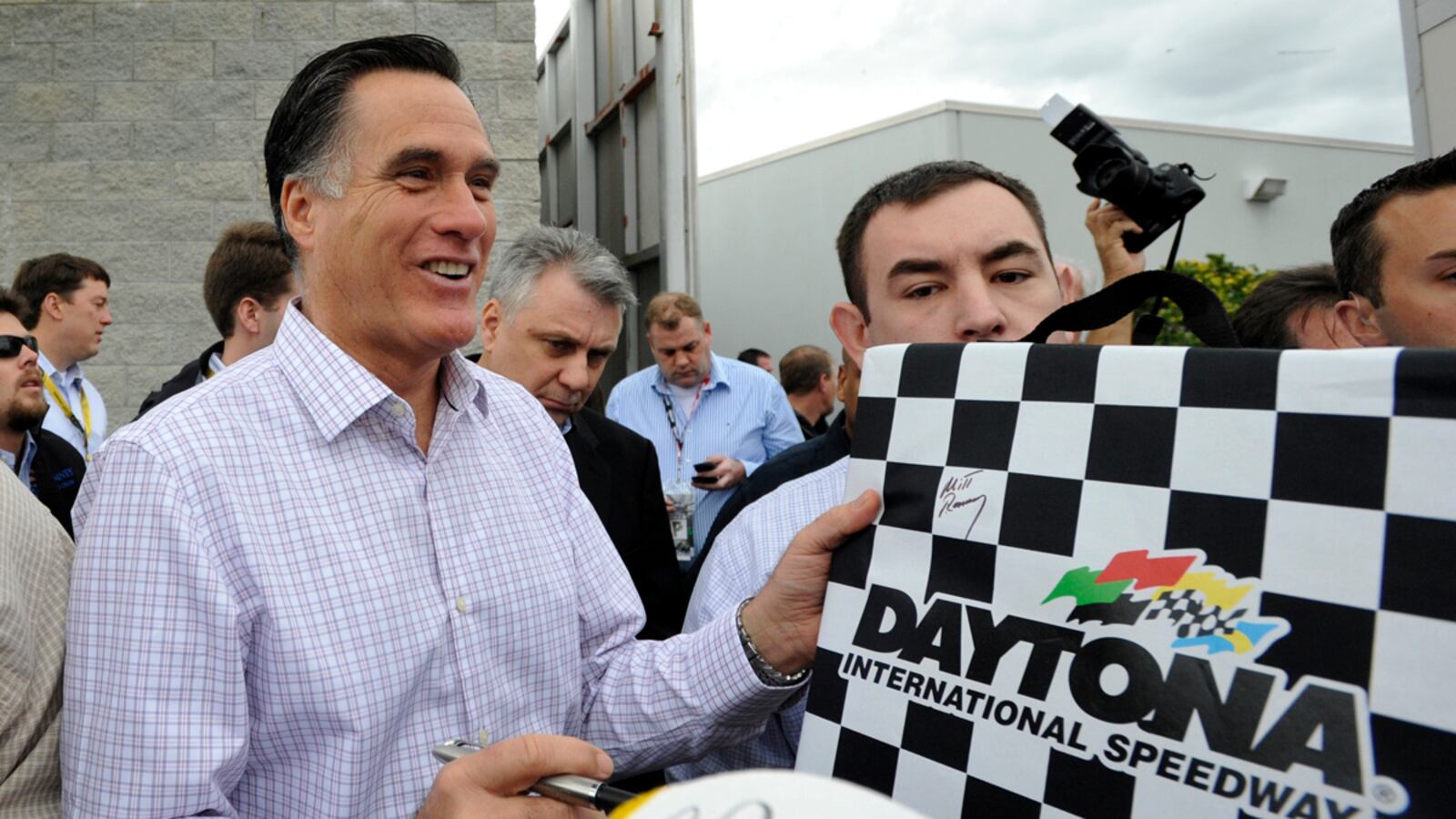 cheats/2012/02/26/romney-defends-fleet-of-cars/romney-defends-fleet-of-cars-cheat_bof4zd
