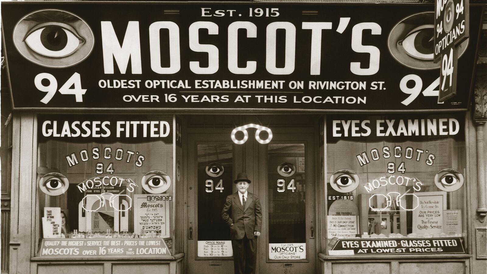 articles/2015/01/15/moscot-a-new-york-legend-turns-100/150114-jones-moscot-tease_sszdvx