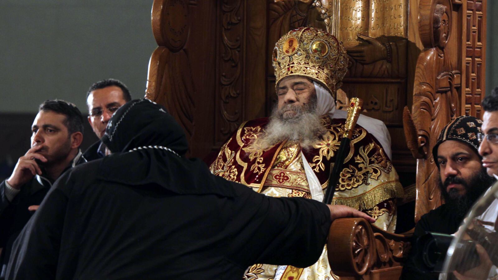 cheats/2012/03/18/egyptians-mourn-coptic-pope/coptic-pope-cheat_c2hatr