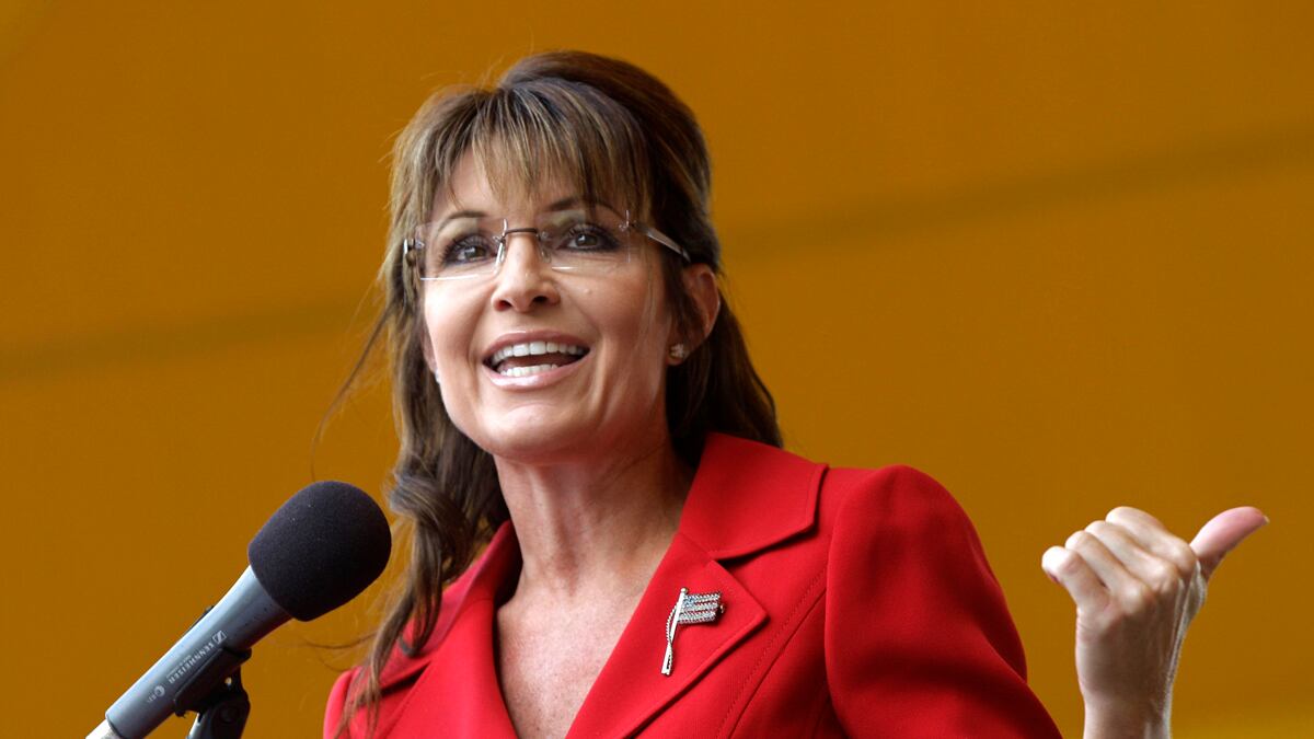articles/2011/09/19/how-joe-mcginniss-s-new-book-keeps-sarah-palin-relevant-and-rich/palin-latimer_ipukk6