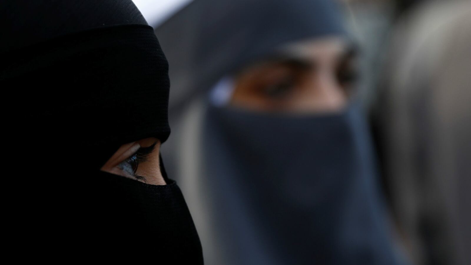 180923-swiss-region-burqa-ban-cheat_n2csml