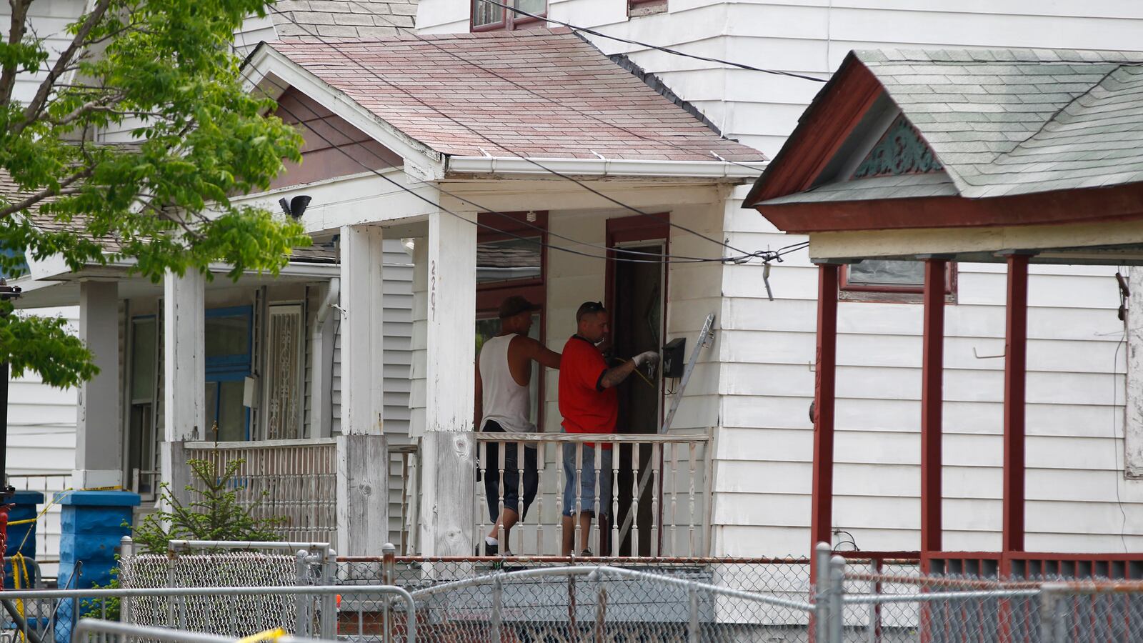 cheats/2014/05/06/castro-wanted-women-to-flee-his-house/140506-ariel-castro-cheat_lbrntt