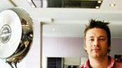 articles/2009/12/01/jamie-olivers-fat-revolution/jamie-oliver_66675_jxolkr