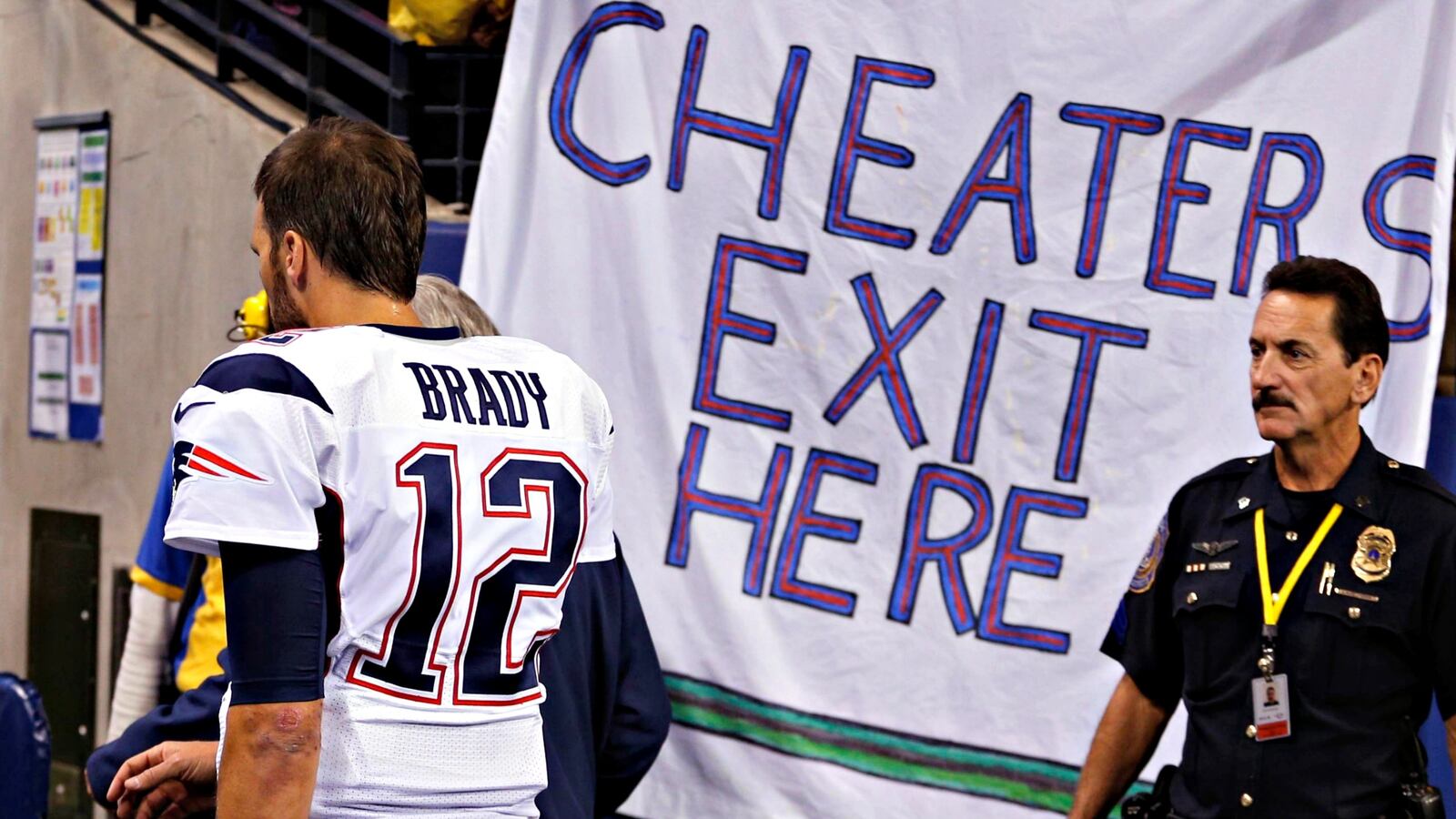 cheats/2016/04/06/pats-fans-sue-nfl-for-emotional-distress/160406-deflategate-cheat_ugtuxv