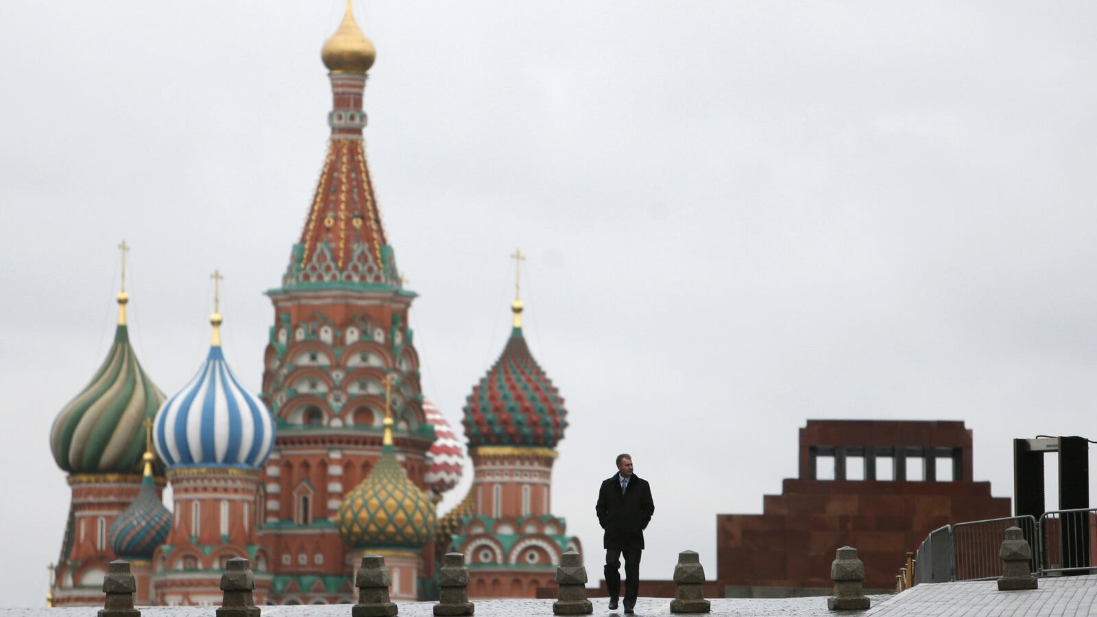 170701-moscow_nvpvgq