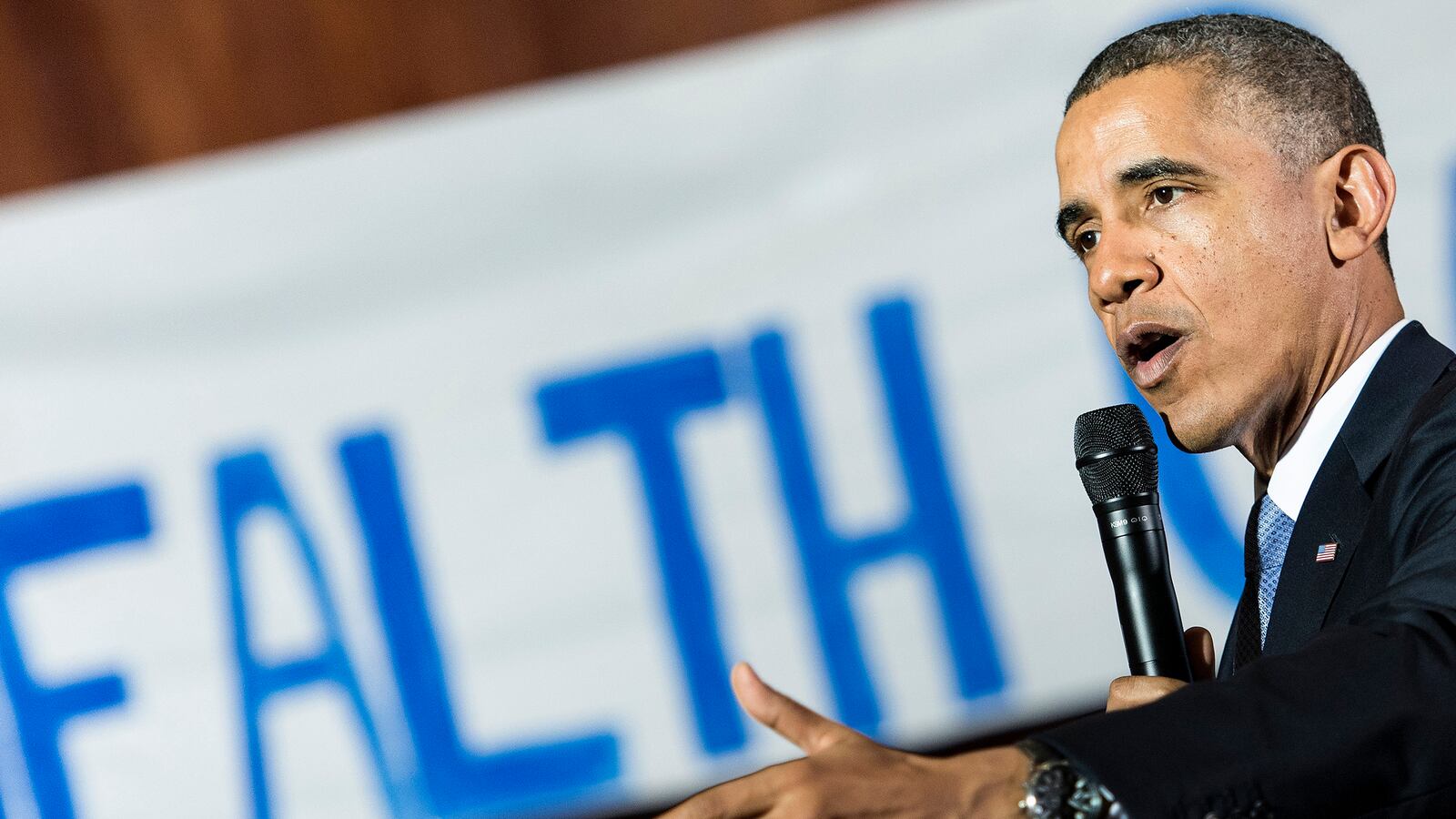 cheats/2013/11/07/obama-defends-healthcare-mess/131107-obama-dallas-cheat_ktmdgj