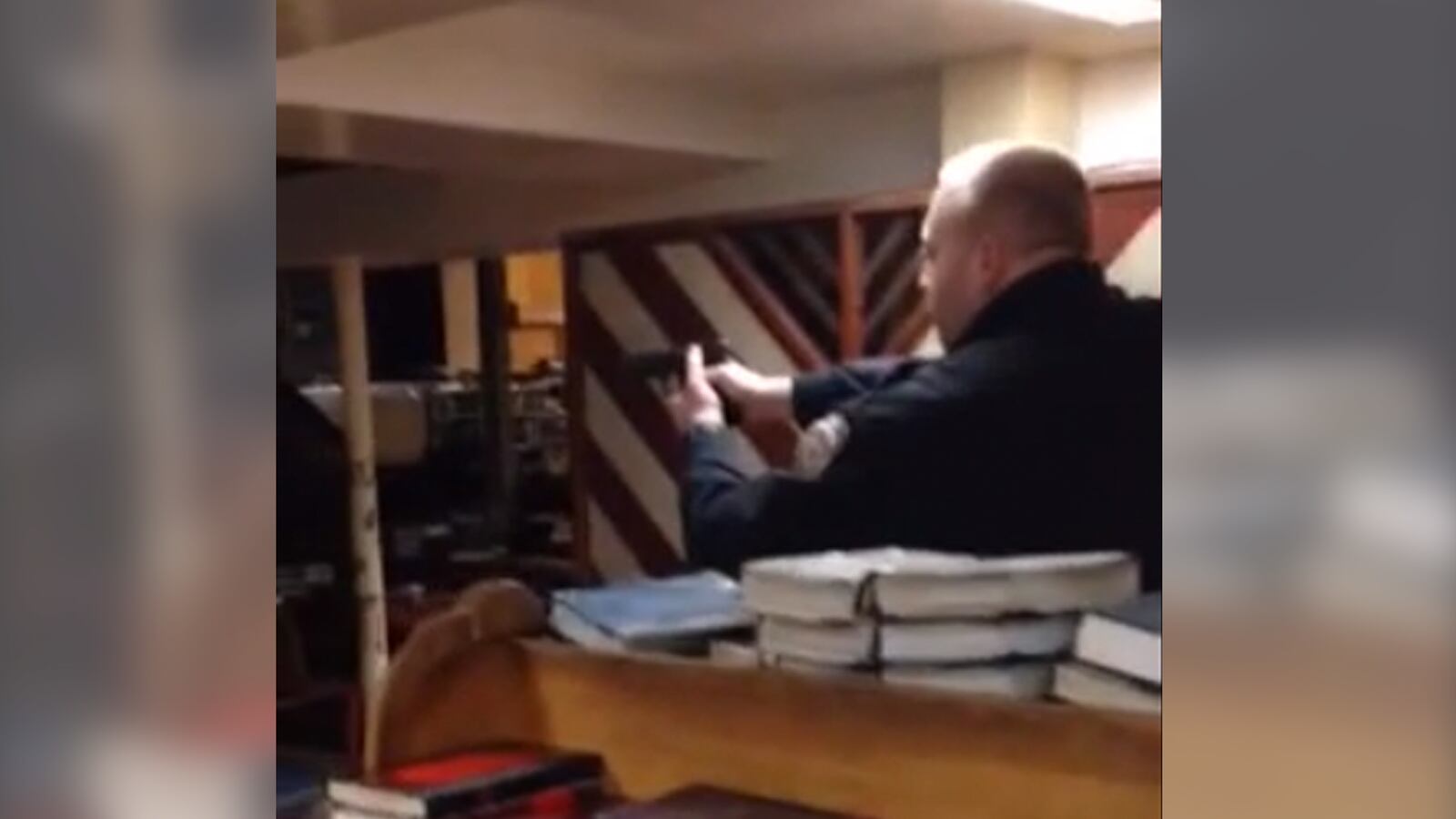 cheats/2014/12/09/synagogue-attacker-yells-kill-the-jew/141209-nypd-synagogue-cheat_srxfuz