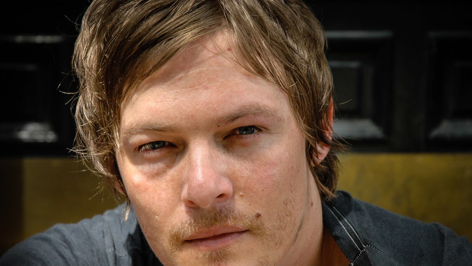 articles/2014/12/04/norman-reedus-on-motorcycles-multitasking-and-that-mid-season-finale-this-was-a-rough-one/141201-lenovo-norman-reedus-tease_uxv71s