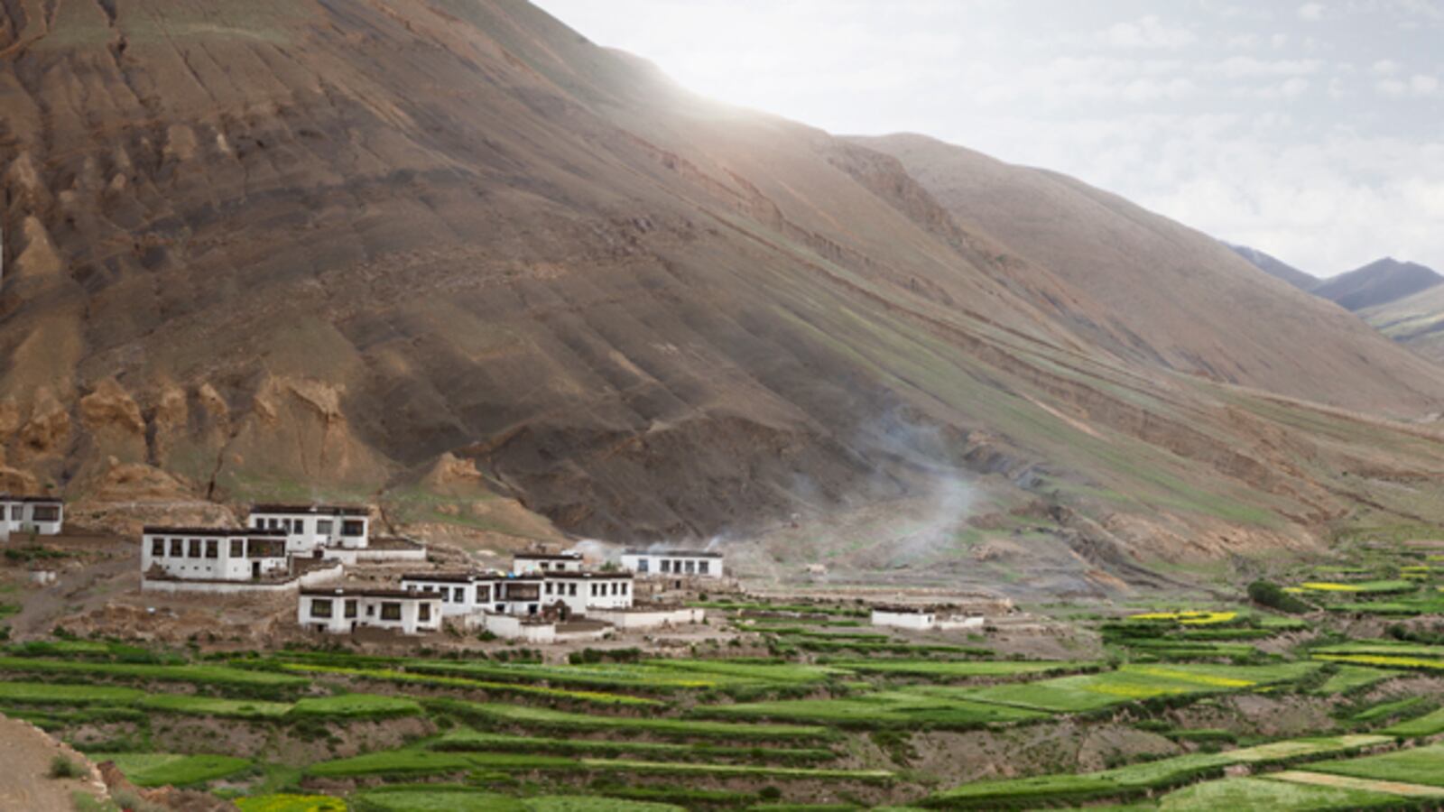 cheats/2011/10/08/tibetans-set-themselves-on-fire/expensive-summer-camps---tibet_tcbuzt