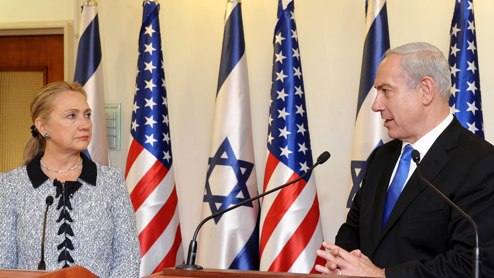 articles/2012/11/21/peace-after-the-arab-spring-will-the-israel-hamas-ceasefire-last/crowley-clinton-mideast-tease_fbe2wt