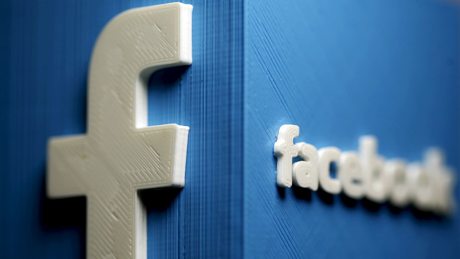 cheats/2015/07/30/facebook-to-test-internet-access-drone/150601-elonis-facebook-scotus-cheat_ousngj