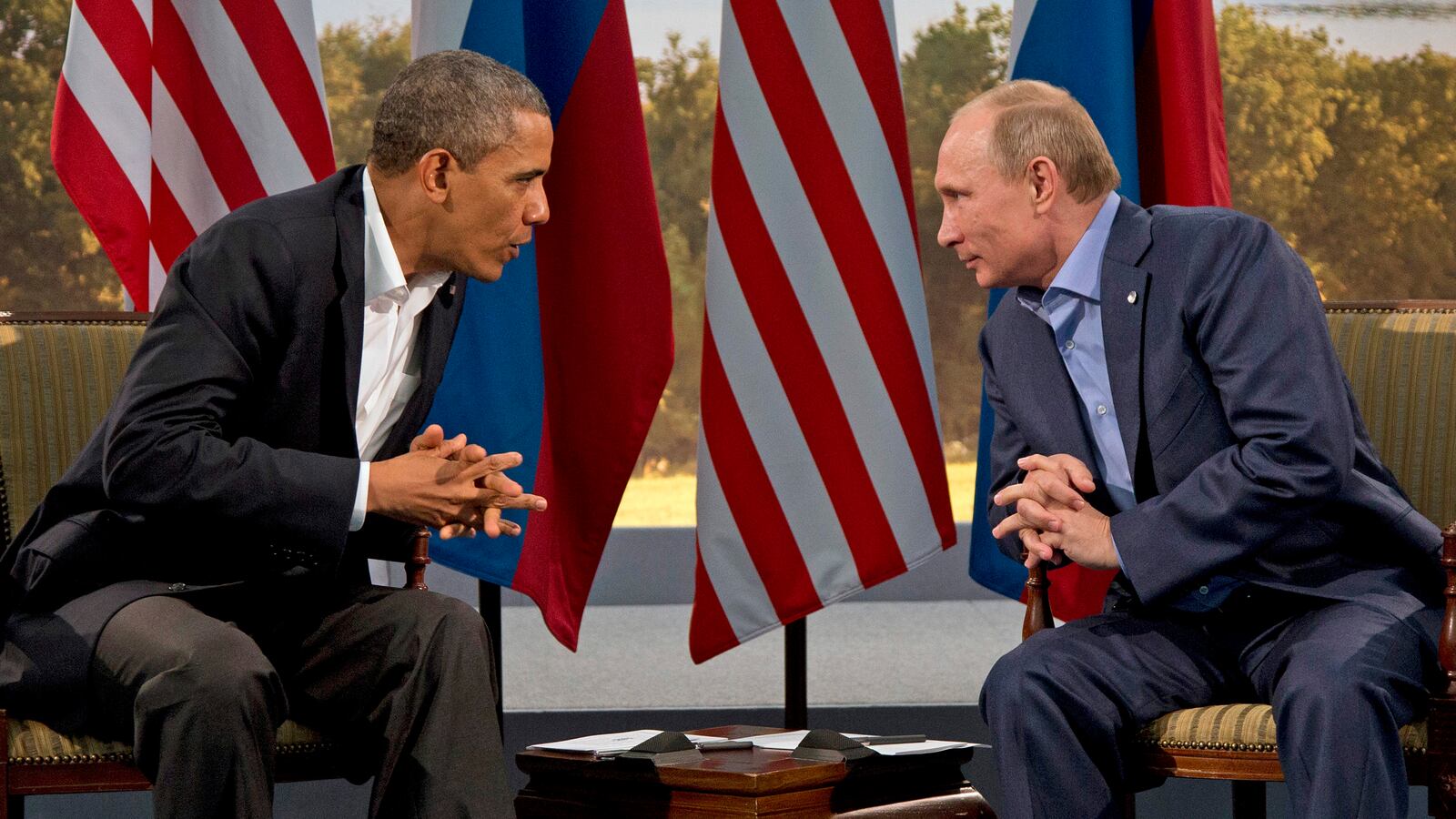 cheats/2013/08/07/obama-cancels-russia-visit/130807-obama-putin-cheat_gjbvl9