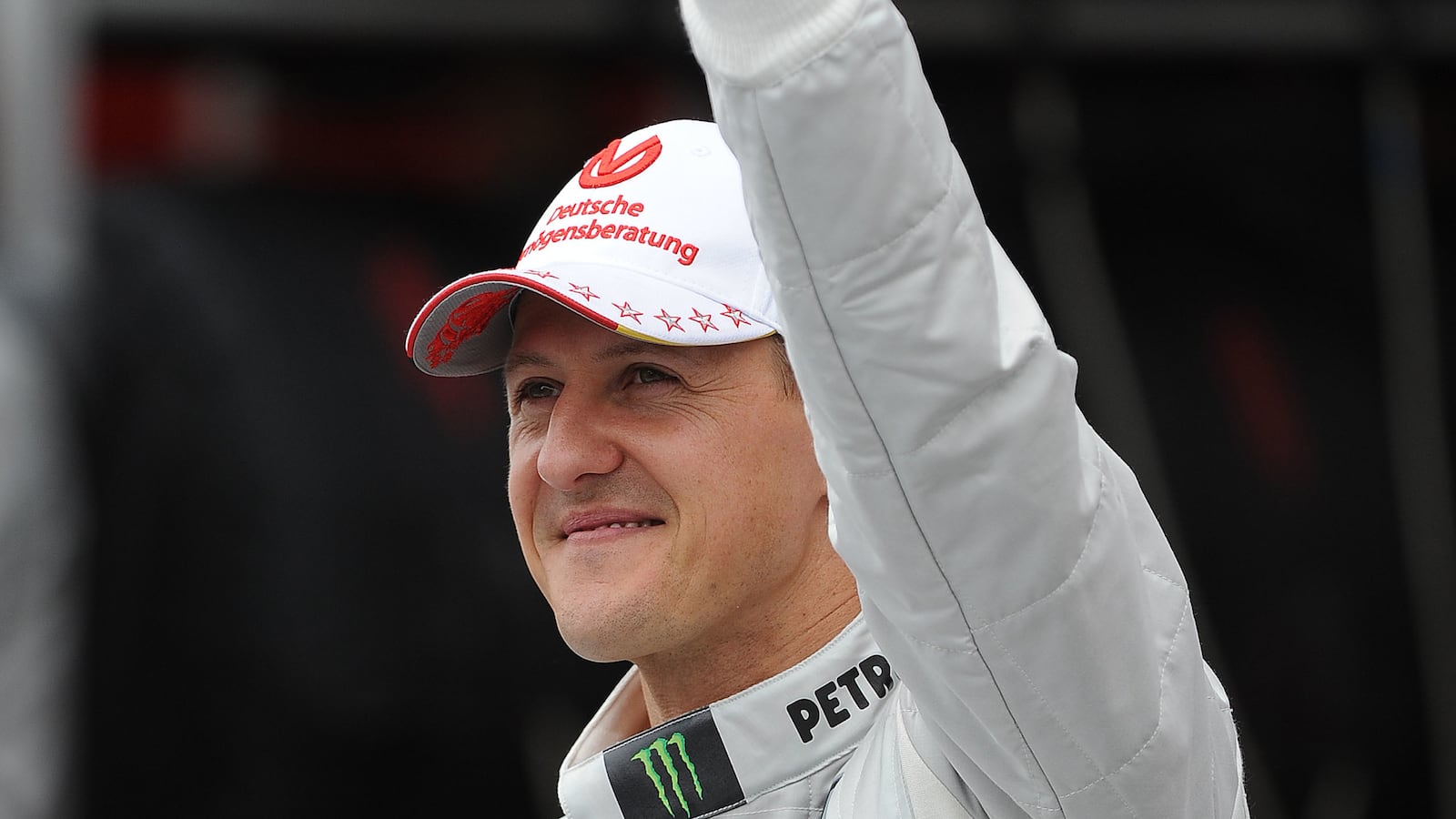 cheats/2013/12/31/schumacher-improves-after-surgery/131231-michael-schumacher-cheat_qv9bt8