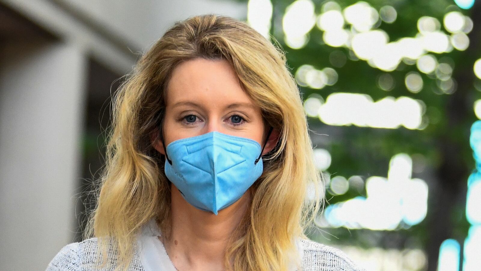 2021-05-05T000036Z_527351910_RC2C9N9W29XF_RTRMADP_3_CRIME-THERANOS_boewvb