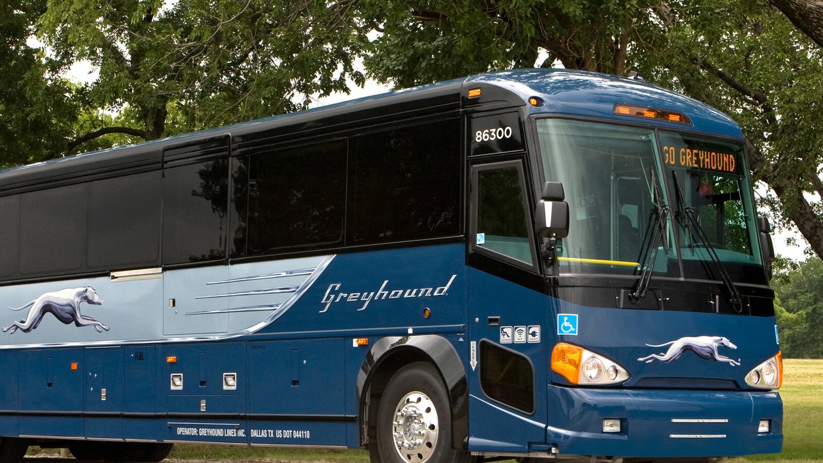 cheats/2013/10/09/pennsylvania-bus-crash-kills-one/131009-bus-crash-philadelphia-cheat_nwve0h