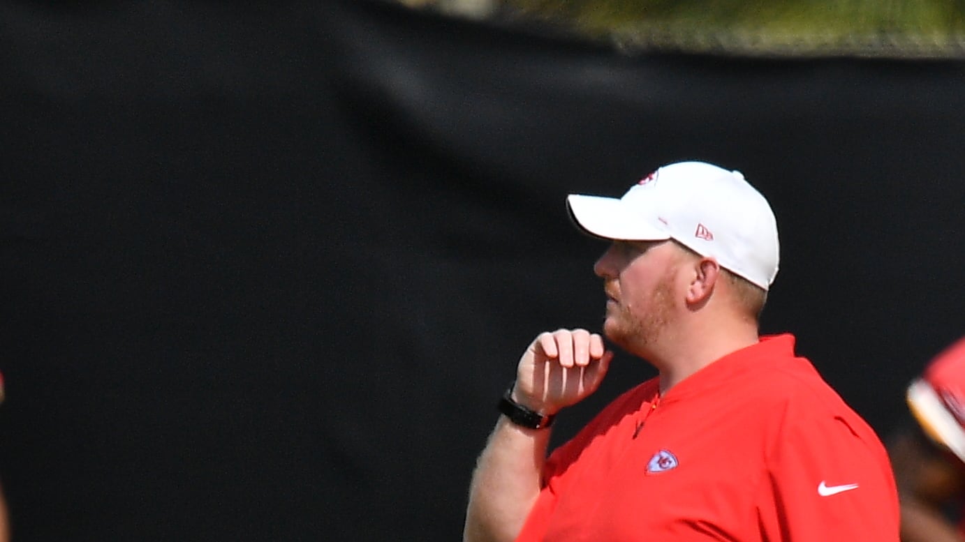 021621-chiefs-cheat_a6cpkl