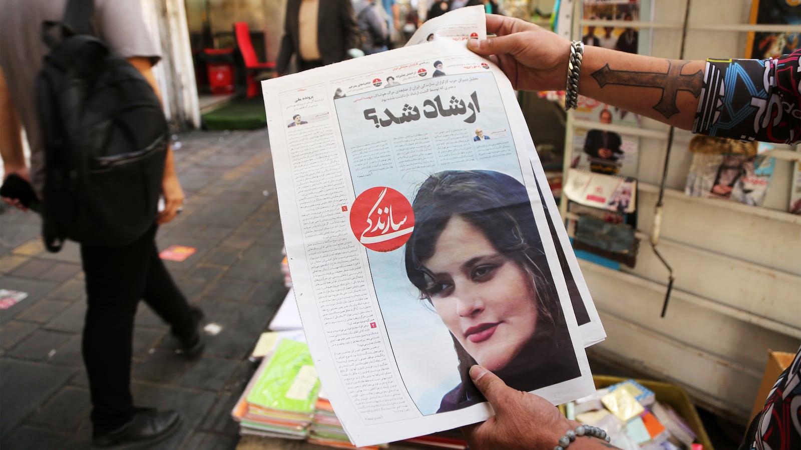 220926-iran-women-protest-tease_jqdo9m