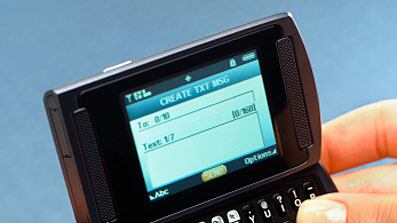 cheats/2008/10/17/text-messaging-a-literary-critique/weekend-text-messaging-a-literary-critique_yelhff