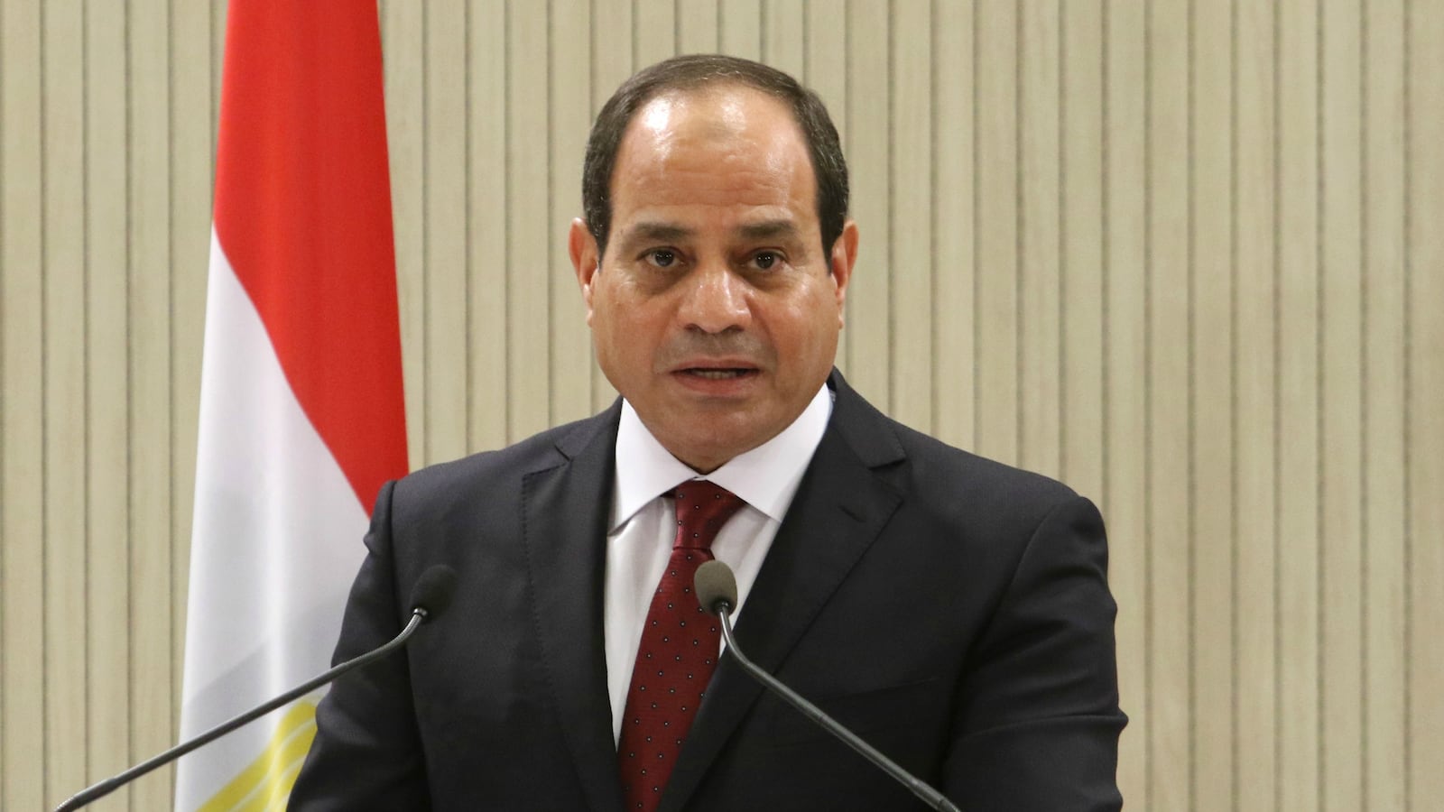 171124-sisi-cheat_ikl4wy