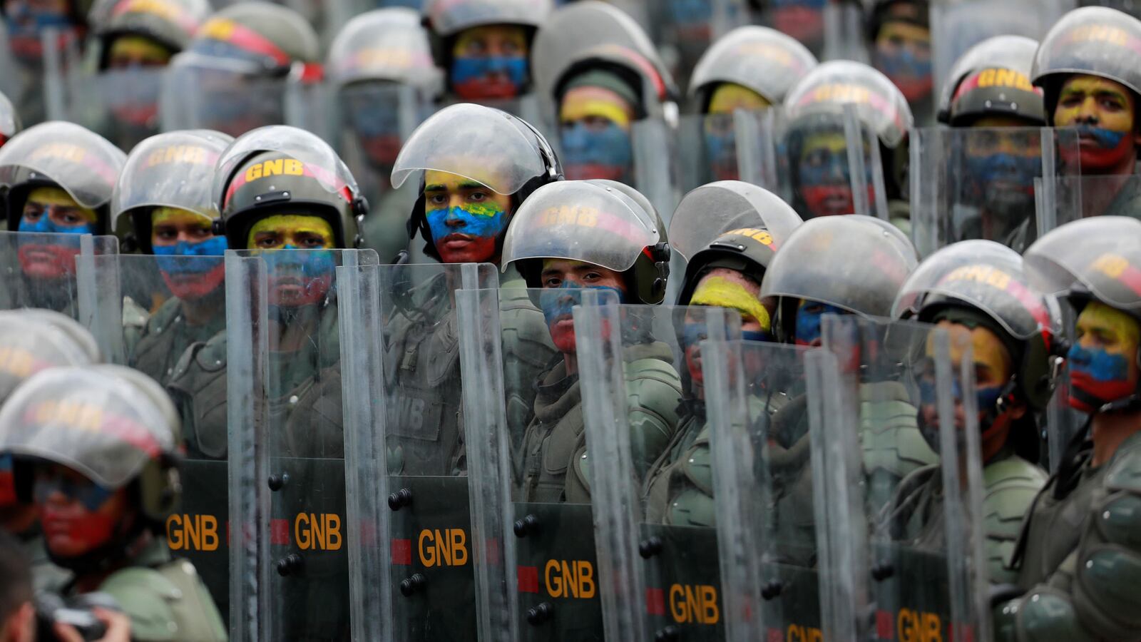 170806-venezula-military-tease_z4urrx