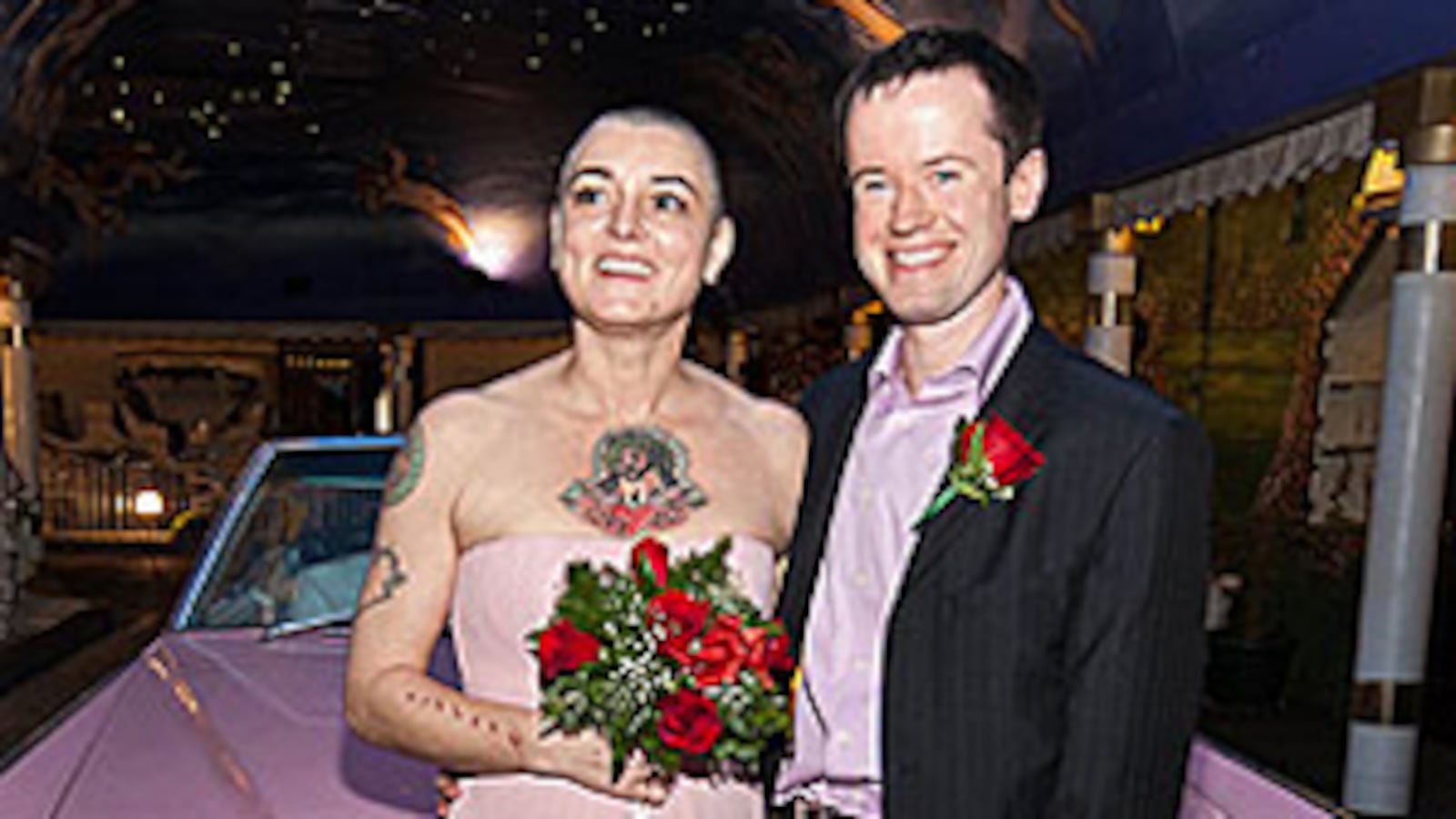 cheats/2011/12/27/sinead-o-connor-ends-marriage/sinead-oconnor-marriage-ends-18-days-cs_lir1k7