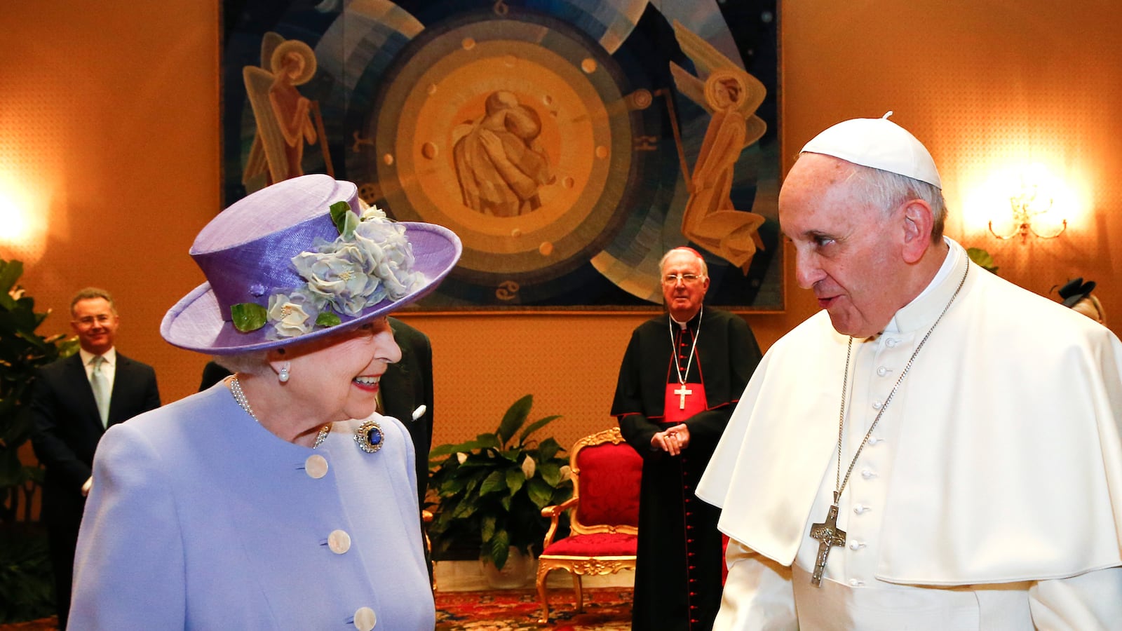 articles/2014/04/03/pope-s-gift-to-prince-george/140403-pope-queen-tease_eljjo7