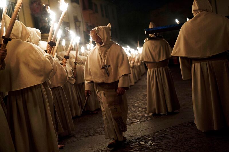 galleries/2017/04/12/christians-celebrate-holy-week-around-the-world/171104-holy-week-embed-12_igtuqs