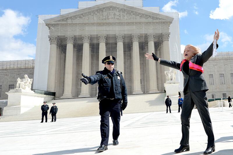 galleries/2013/03/26/scotus-marriage-equality-rallies/130327-marriage-equailty-edith-windsor-02_cfseck