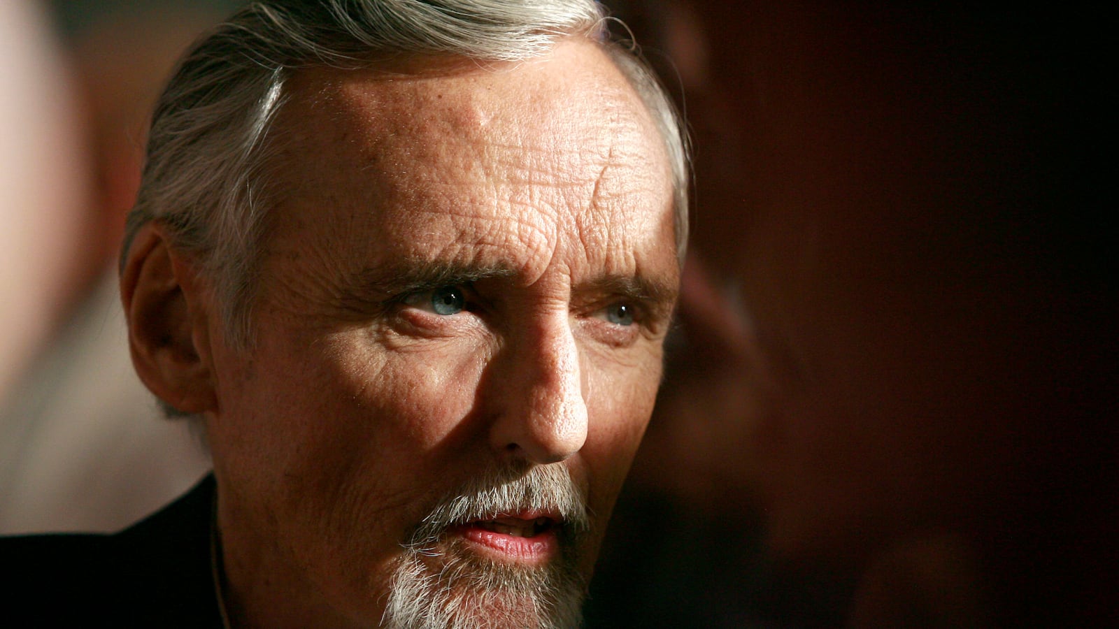 articles/2013/03/08/dennis-hopper-the-cult-of-nonreaders/130306-Folsom-Hopper-tease_hgwwer