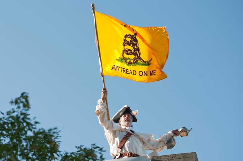 articles/2012/10/03/billionaires-are-the-victims-thomas-frank-on-the-republican-strategy/dont-tread-on-me-billionaires-frank-tease_qqcvoc